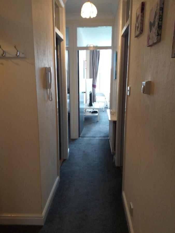 Apartamento Cricket Stadium View Scarborough Exterior foto